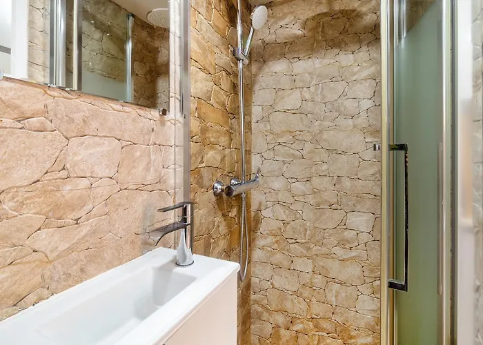 Whome Quiet Retreat Just Minutes From The Buzz Διαμέρισμα *